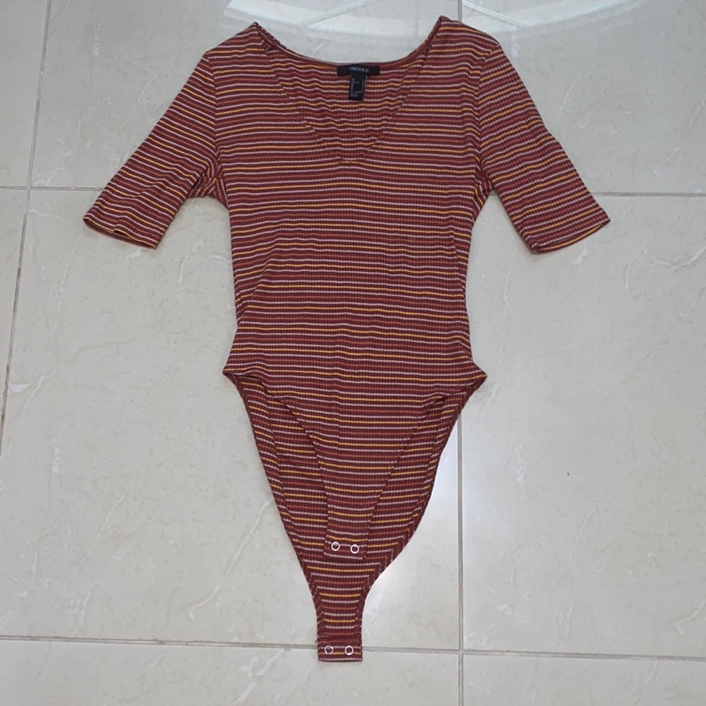 Women’s Cleavage Medium Sleeve Bodysuit